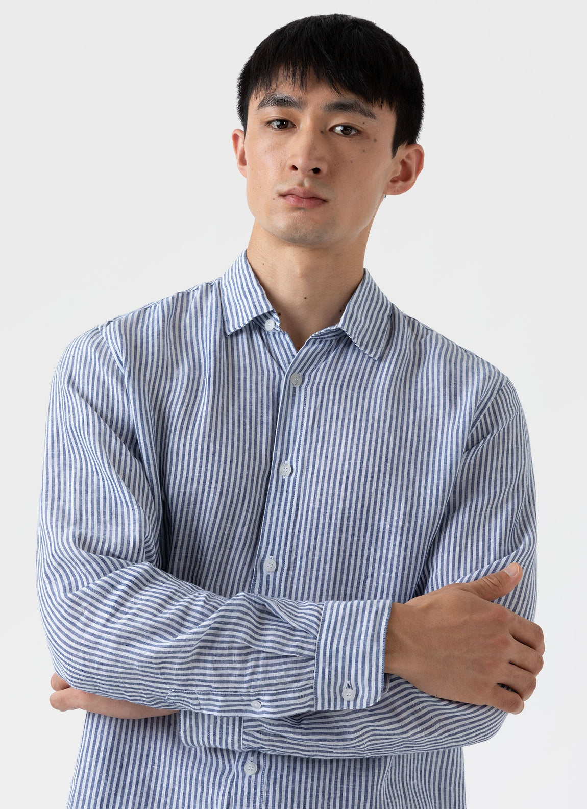 Men's Linen Shirt in Navy/White